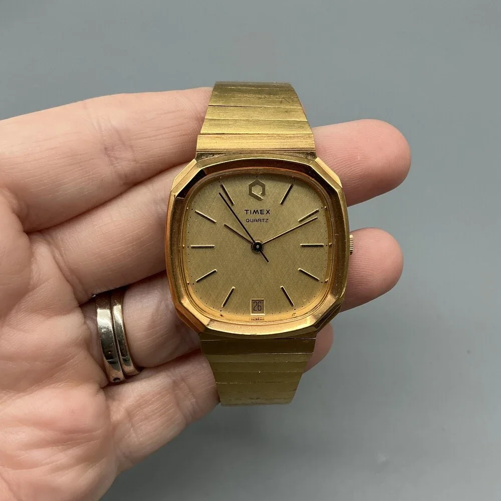 Vintage Timex Q Mens Watch 32mm Gold Dial Gold Tone Date 1980's New Battery